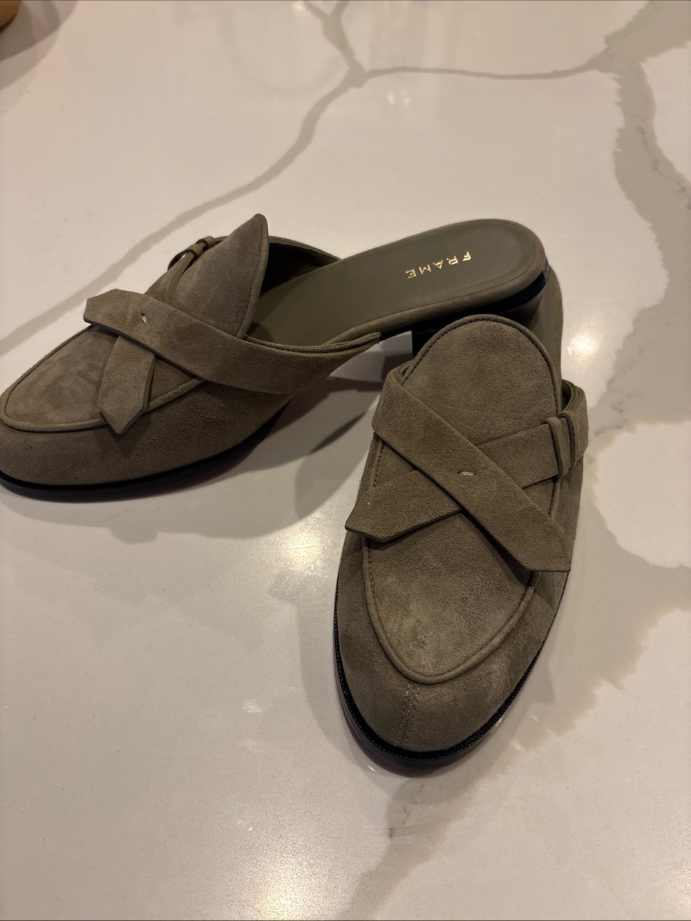NWOB FRAME LE WILLOUGHBY Suede MULE/ SLIDES Sz EU 39.5 / 9 US Green Spain
